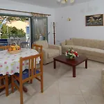 아파트 Starvillas And Agia Efimia