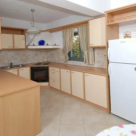 Starvillas And Apartament Agia Efimia